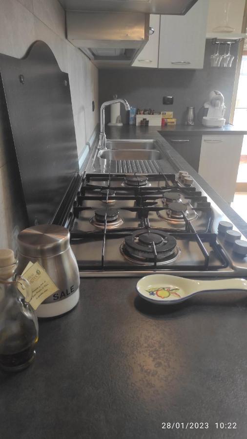 Appartamento In Zona Residenziale Surdo エクステリア 写真